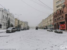 Внешний вид зданий предприятий и организаций на проспекте Ленина в Якутске приведут в единый стиль