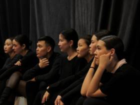 «Семь смертных грехов»: студенты АГИКИ представят спектакль в Сахатеатре