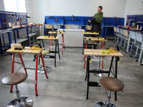 Глава Якутии ознакомился с реновацией Кысыл-Сырской школы