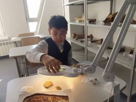 Участники экспедиции "Эллэйада" приступили к занятиям в новом корпусе Малой академии наук