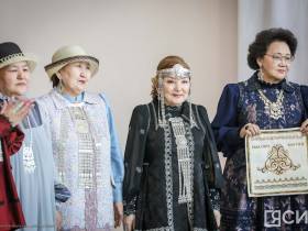 Якутские мастера создали вышитую карту республики в рамках всероссийской акции