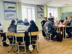 В Якутии сотрудники транспортной полиции провели интеллектуальную игру для студентов