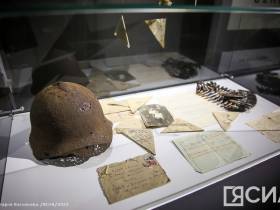 В Якутске открылась выставка "Современная история Якутии", посвящённая 100-летию ЯАССР