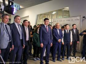 В Якутске открылась выставка "Современная история Якутии", посвящённая 100-летию ЯАССР