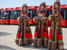 Сотню новых автобусов передали в Якутии к 100-летию ЯАССР