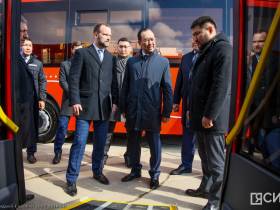 Сотню новых автобусов передали в Якутии к 100-летию ЯАССР