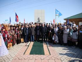 В Намском районе почтили память государственного деятеля Якутии Ильи Винокурова