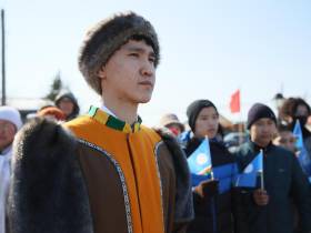 В Намском районе почтили память государственного деятеля Якутии Ильи Винокурова