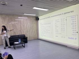 Руководство Комдрагметалла получило Карты жителя Якутии