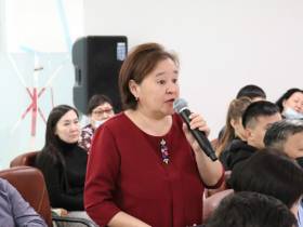 Колледжам и техникумам республики передали экземпляры трехтомника «История Якутии»