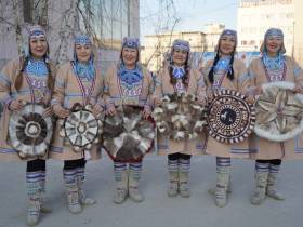 В Якутске состоялся праздничный концерт «Славлю тебя, моя Якутия»