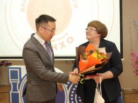 ​ Отдел якутской литературы открылся в Приморской библиотеке им. А. М. Горького