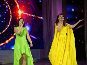 В Якутске состоялся концерт детской образцовой студии эстрадного вокала «Сырдык сүүрээн»