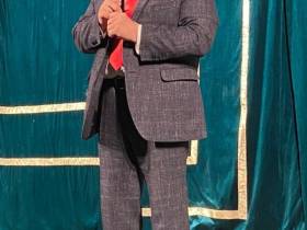 ТЮЗ подарил ветеранам Октябрьского округа спектакль в честь Дня Победы