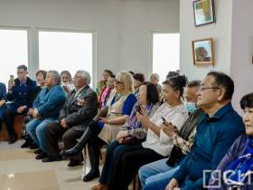 "История на холсте". В Якутске открылась выставка художника-баталиста Ивана Лебедева