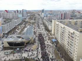 47 тысяч горожан приняли участие во всероссийской акции "Бессмертный полк" в Якутске