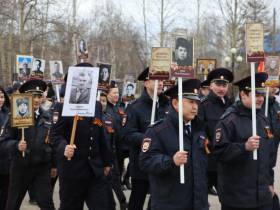 В День Победы в Ленске прошел «Бессмертный полк»и состоялся митинг