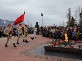 В День Победы в Ленске прошел «Бессмертный полк»и состоялся митинг