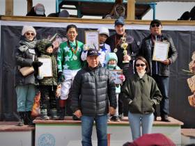 В Якутске сезон конных скачек открыли традиционным турниром