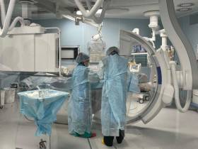 Якутские хирурги начали выполнять операции на сосудах сердца на уникальном оборудовании