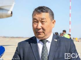 Уникальный самолет-лаборатория Як-24 по искусственному увеличению осадков прибыл в Якутию