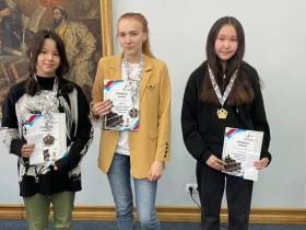 Юные шахматистки из Якутии стали чемпионками Дальнего Востока 