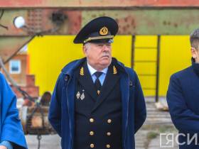 В Якутске встретили первый в навигации-2022 теплоход с грузом