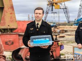 В Якутске встретили первый в навигации-2022 теплоход с грузом