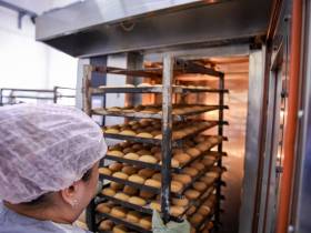 "Таких людей надо поддерживать". Глава Якутии о сунтарском предпринимателе Нине Герасимовой