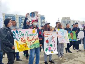 Ярмаркой здоровья и массовой зарядкой отметили День борьбы с курением в Якутске