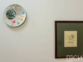 Более 90 произведений из собрания Московского музея современного искусства выставили в Якутске