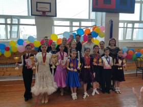 В Якутске сезон спортивных танцев закрыли клубным турниром