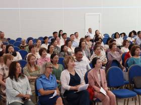 В Якутии повысят зарплаты социальным работникам