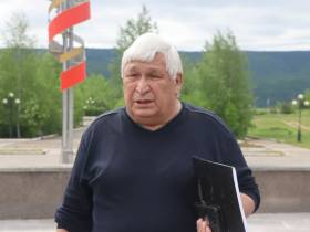 В якутском городе Ленске реконструируют площадь Ленина