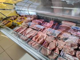 Обзор цен на рассаду, фрукты, овощи, мясо, рыбу на Крестьянском рынке Якутска