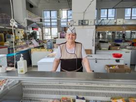 Обзор цен на рассаду, фрукты, овощи, мясо, рыбу на Крестьянском рынке Якутска