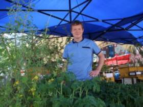 Обзор цен на рассаду, фрукты, овощи, мясо, рыбу на Крестьянском рынке Якутска