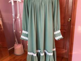 Многодетная мама из Якутии построила бизнес на пошиве одежды