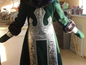 Многодетная мама из Якутии построила бизнес на пошиве одежды