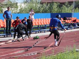 В Якутске проходят соревнования по пожарно-спасательному спорту