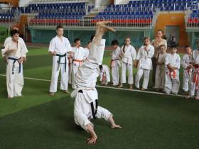 Хаид Мантаев провел мастер-класс для якутских каратистов