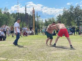 В городе Нюрба прошёл юбилейный Ысыах