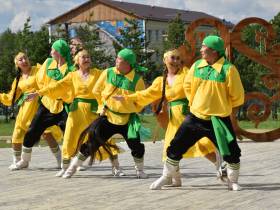В городе Нюрба прошёл юбилейный Ысыах