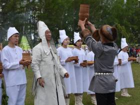 В городе Нюрба прошёл юбилейный Ысыах