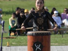 В городе Нюрба прошёл юбилейный Ысыах