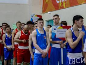 В Якутске стартовал чемпионат Дальнего Востока по боксу среди мужчин
