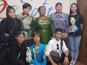 82-летняя жительница Монголии примет участие в международном конкурсе хомусистов