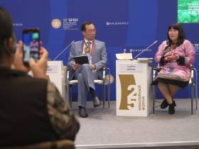 О проекте по сохранению северных языков и культуры рассказал глава Якутии на полях ПМЭФ