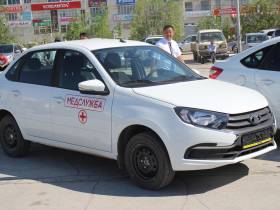 Якутия получила 25 машин по программе модернизации первичного звена здравоохранения