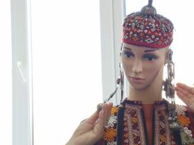 Выставка костюмов народов России открылась в Якутске